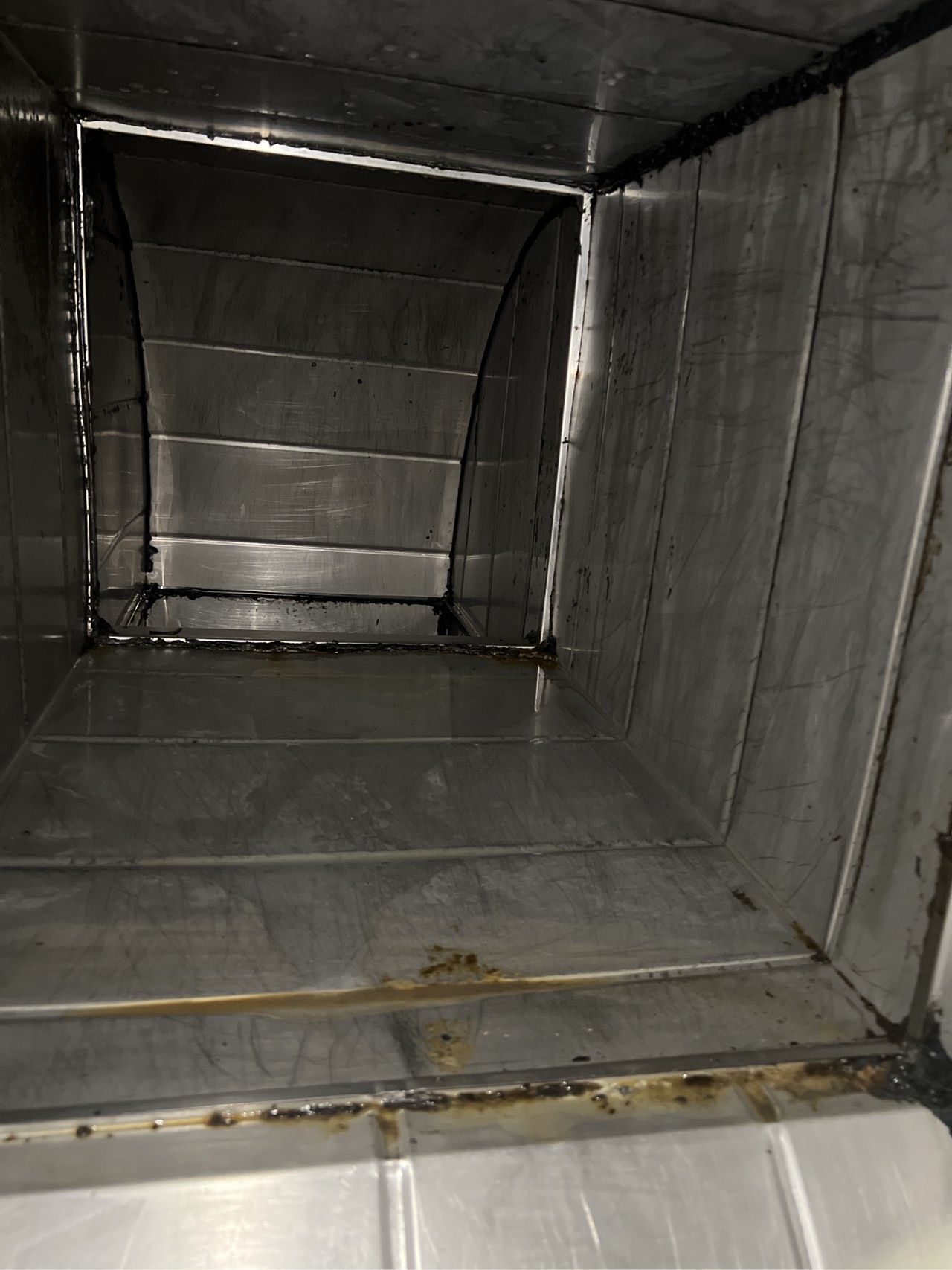 厨房油烟机全面焕新，烹饪更享清新 - 清洗后 - 机器人清洗高标准交付