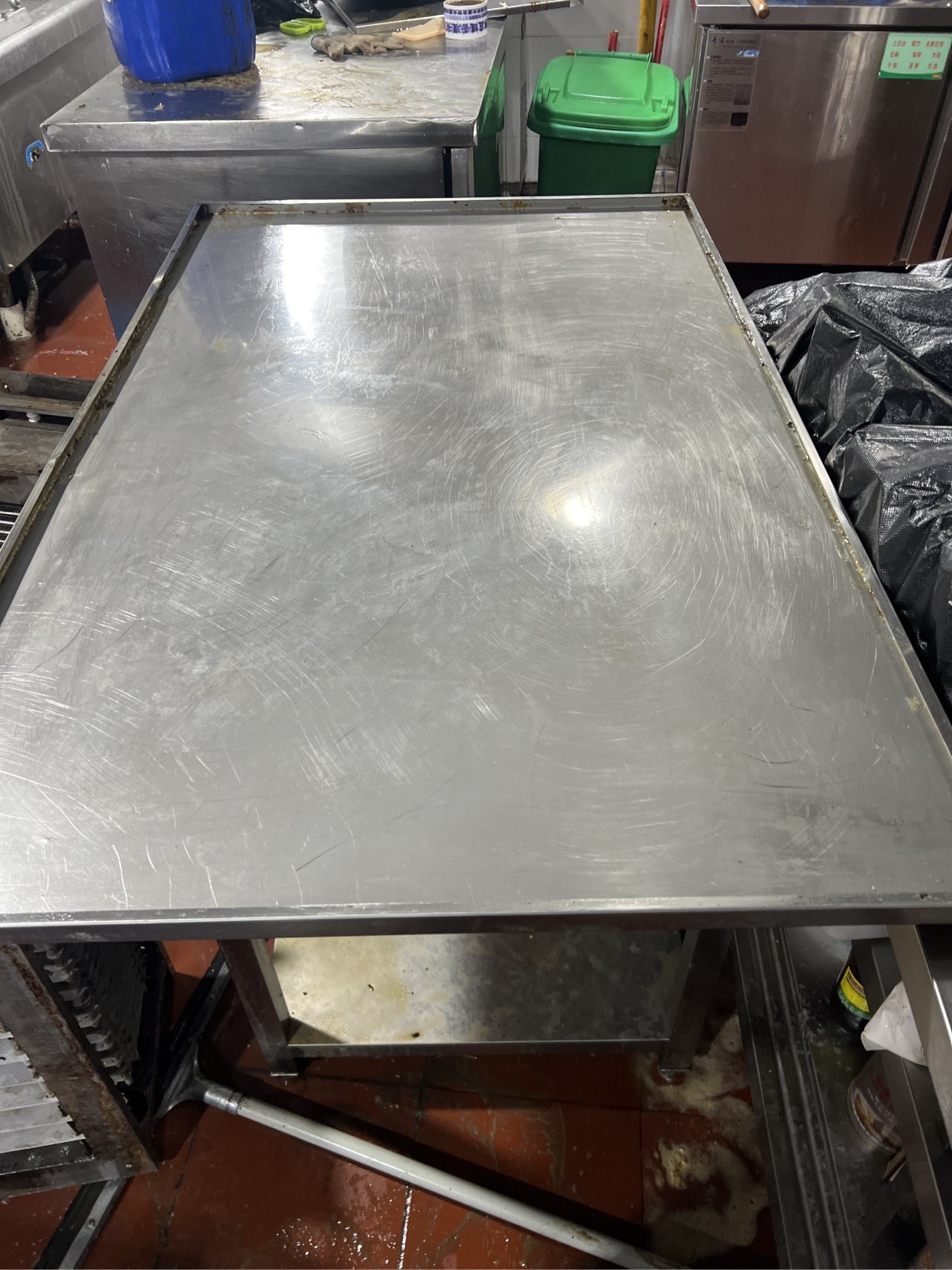 油烟机清洗专家，厨房油烟烦恼一扫而空，清新烹饪更自在 - 清洗后 - 机器人清洗高标准交付