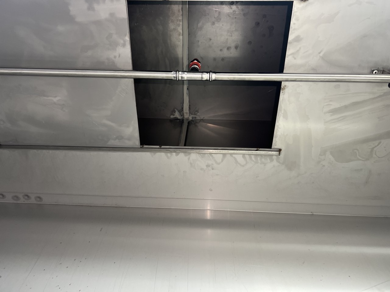 油烟机清洗特惠风暴，洁净厨房，触手可及的美好 - 清洗后 - 机器人清洗高标准交付