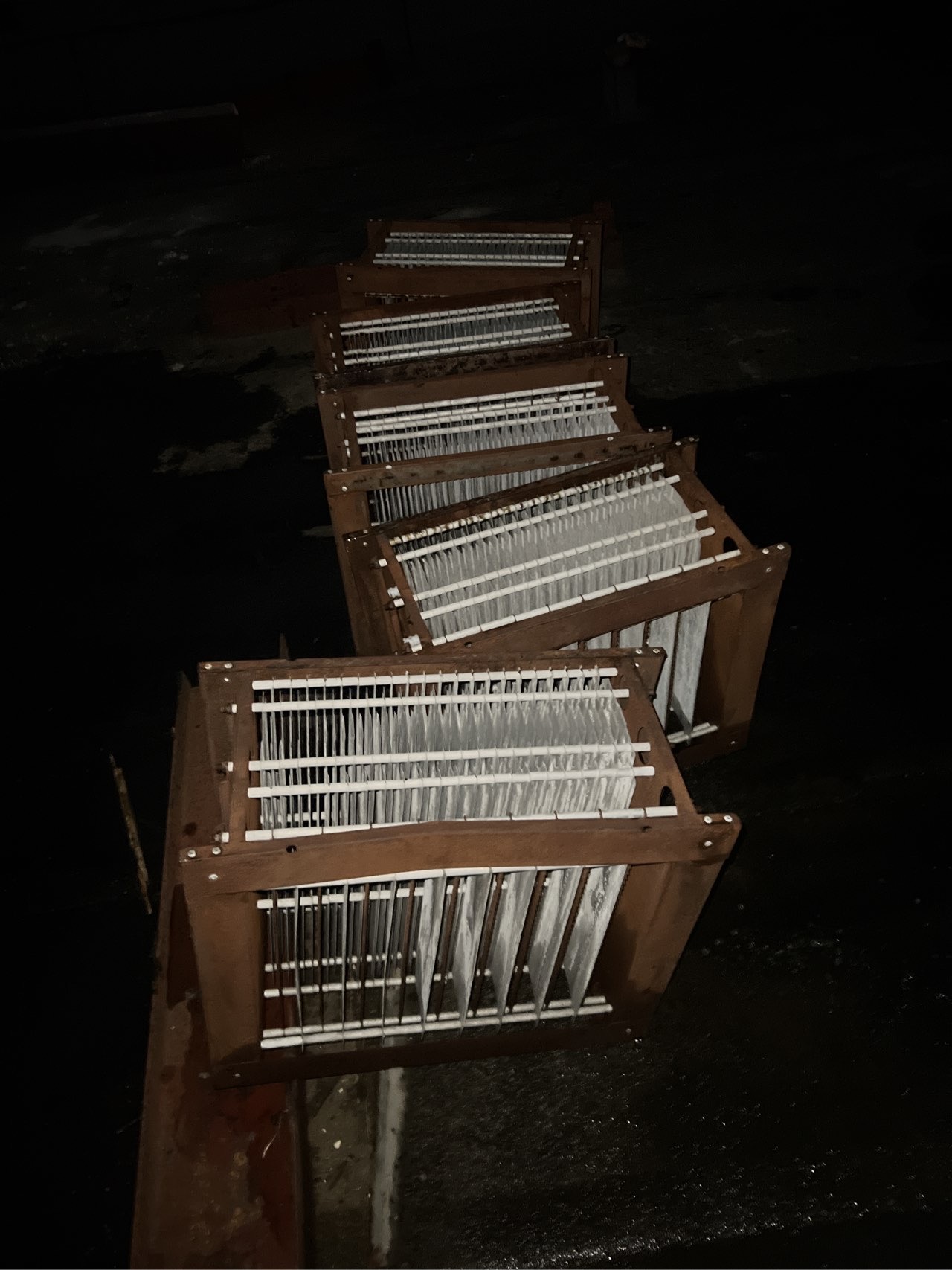 油烟机专业洗护，厨房清新如初见 - 清洗后 - 机器人清洗高标准交付