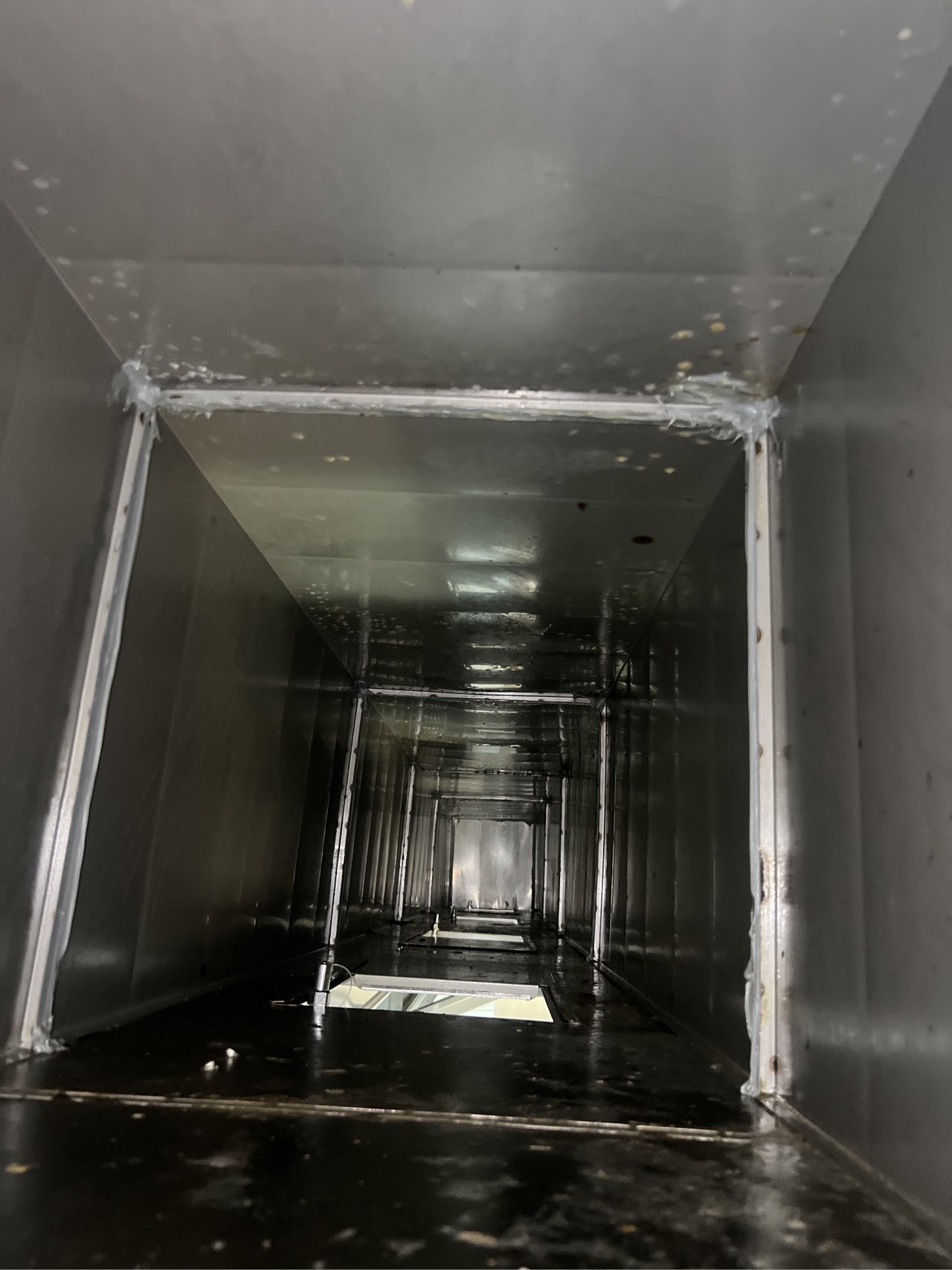 许昌商用油烟机清洗服务热线，一键拨打快速派单。 - 清洗后 - 机器人清洗高标准交付