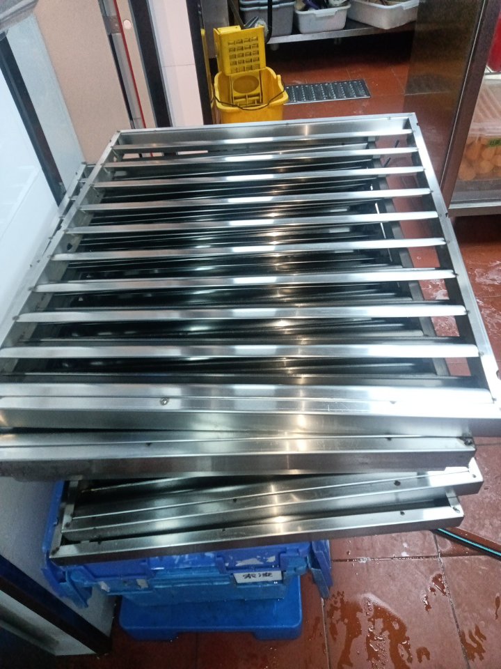 油烟机清洗特惠季,厨房洁净明亮,烹饪时光因清新而更美好 - 清洗后 - 机器人清洗高标准交付