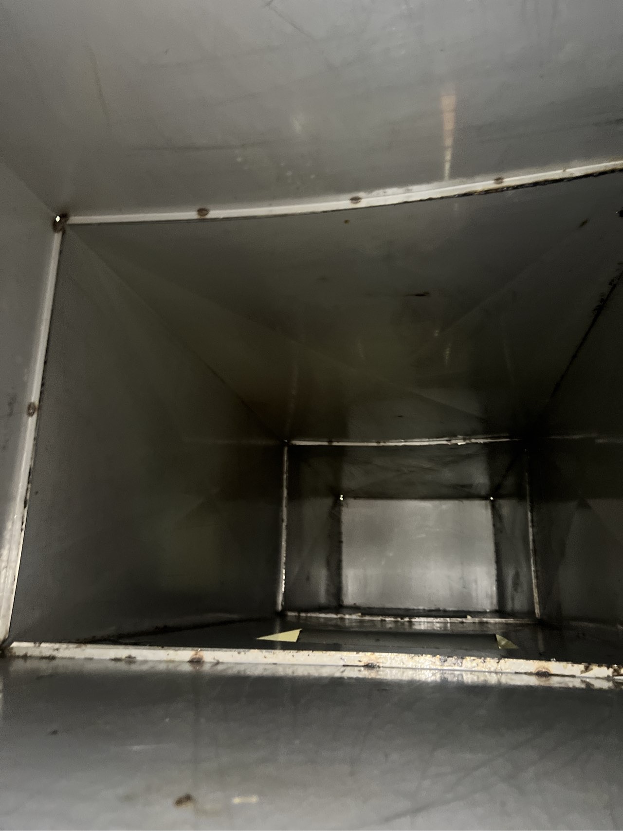 郑州经开区餐厅厨房排烟管道清洗收费标准 - 清洗后 - 机器人清洗高标准交付