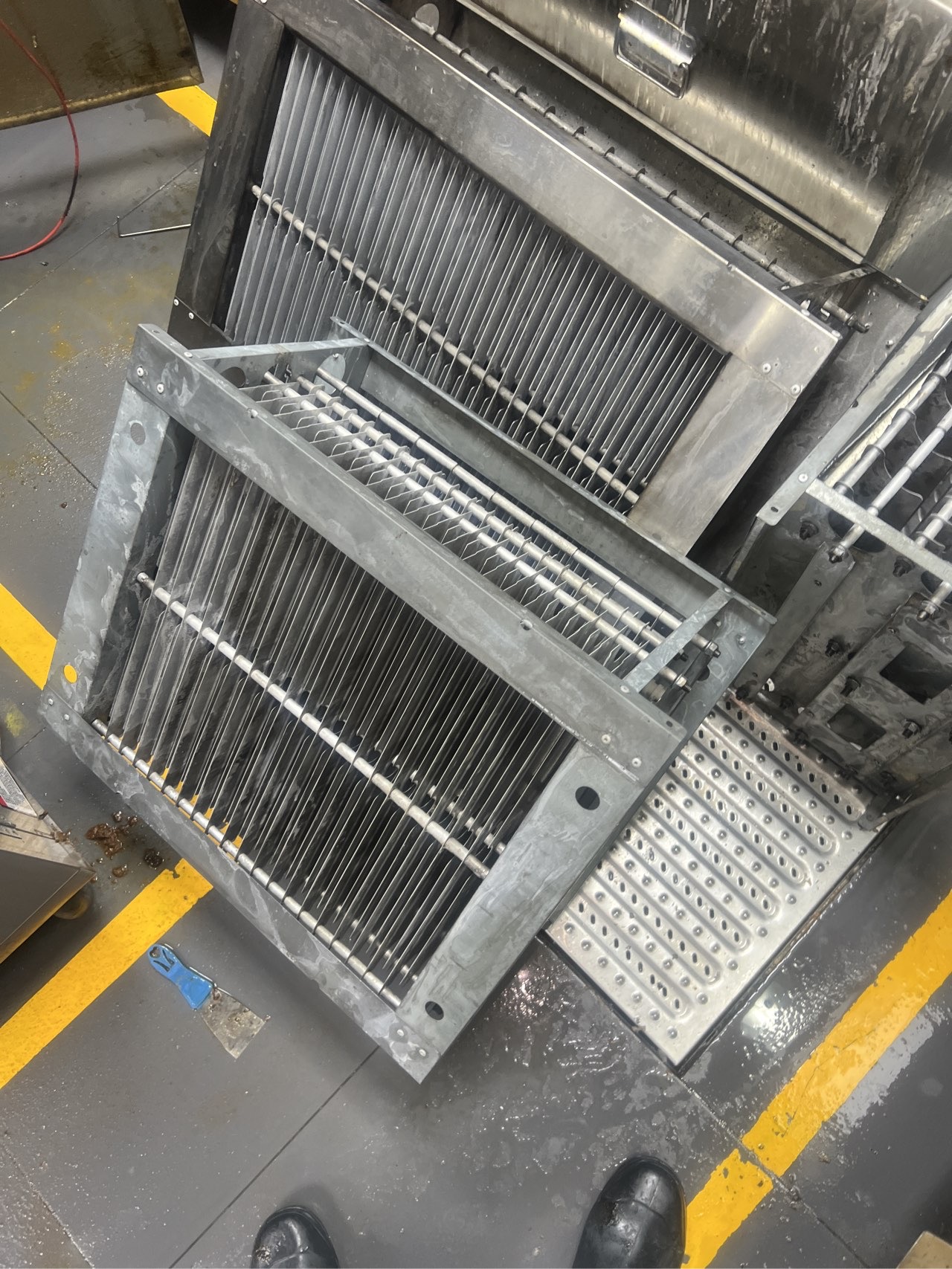 焦作机关食堂集烟罩清洗哪家好 - 清洗后 - 机器人清洗高标准交付