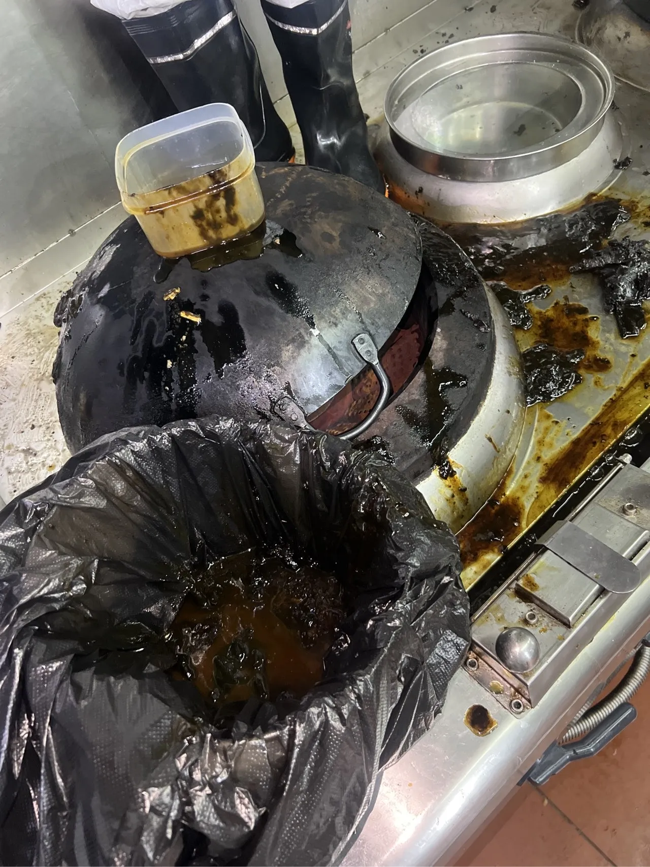 三门峡单位食堂清洗实拍