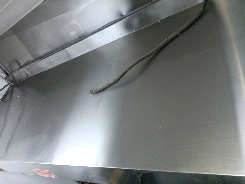 油烟机专业洗护,厨房空气再升级,清新烹饪每一天 - 清洗后 - 机器人清洗高标准交付