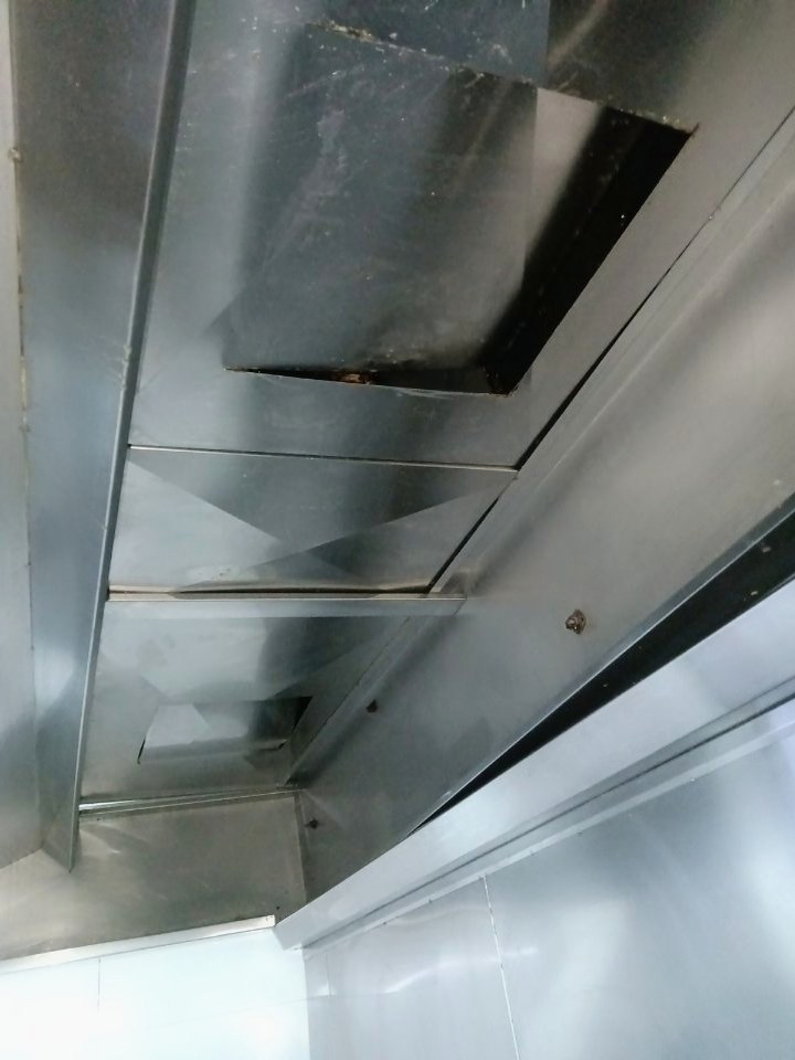 深度油烟机清洁告别油烟残留厨房空间恢复清新自然之美 - 清洗后 - 机器人清洗高标准交付