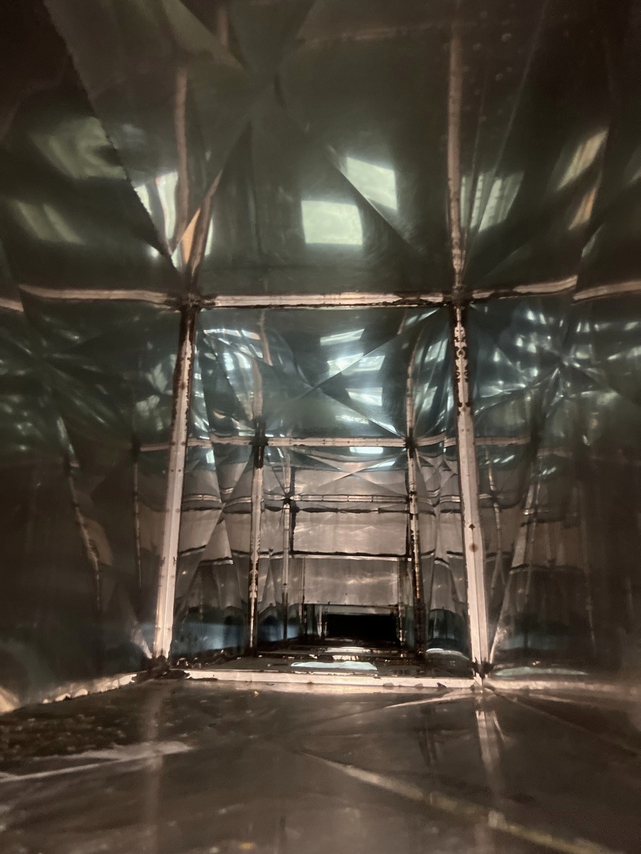 专业油烟机清洗，厨房空气如画般清新雅致，烹饪更添健康与品味 - 清洗后 - 机器人清洗高标准交付