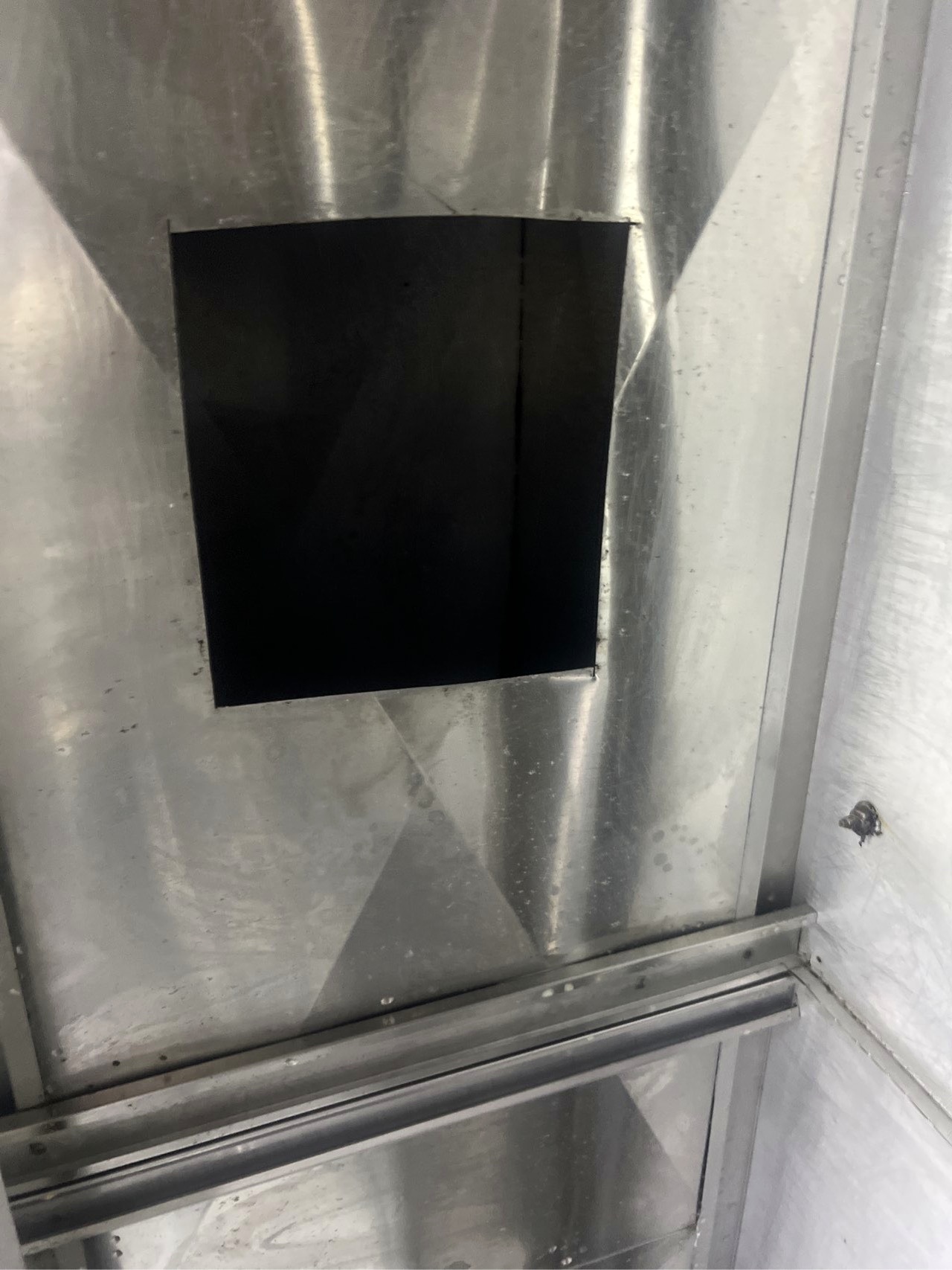 厨房油烟机全面革新，告别油烟困扰，清新烹饪环境等你体验 - 清洗后 - 机器人清洗高标准交付