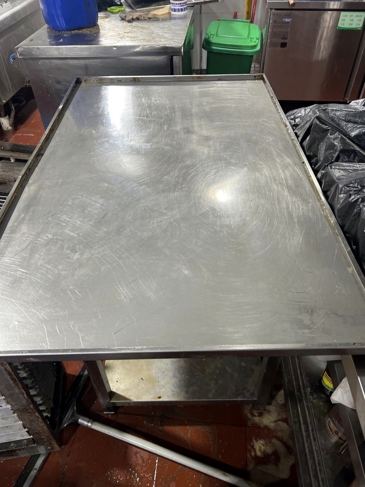 油烟机清洗专家，厨房油烟烦恼一扫而空，清新烹饪更自在 - 清洗后 - 机器人清洗高标准交付