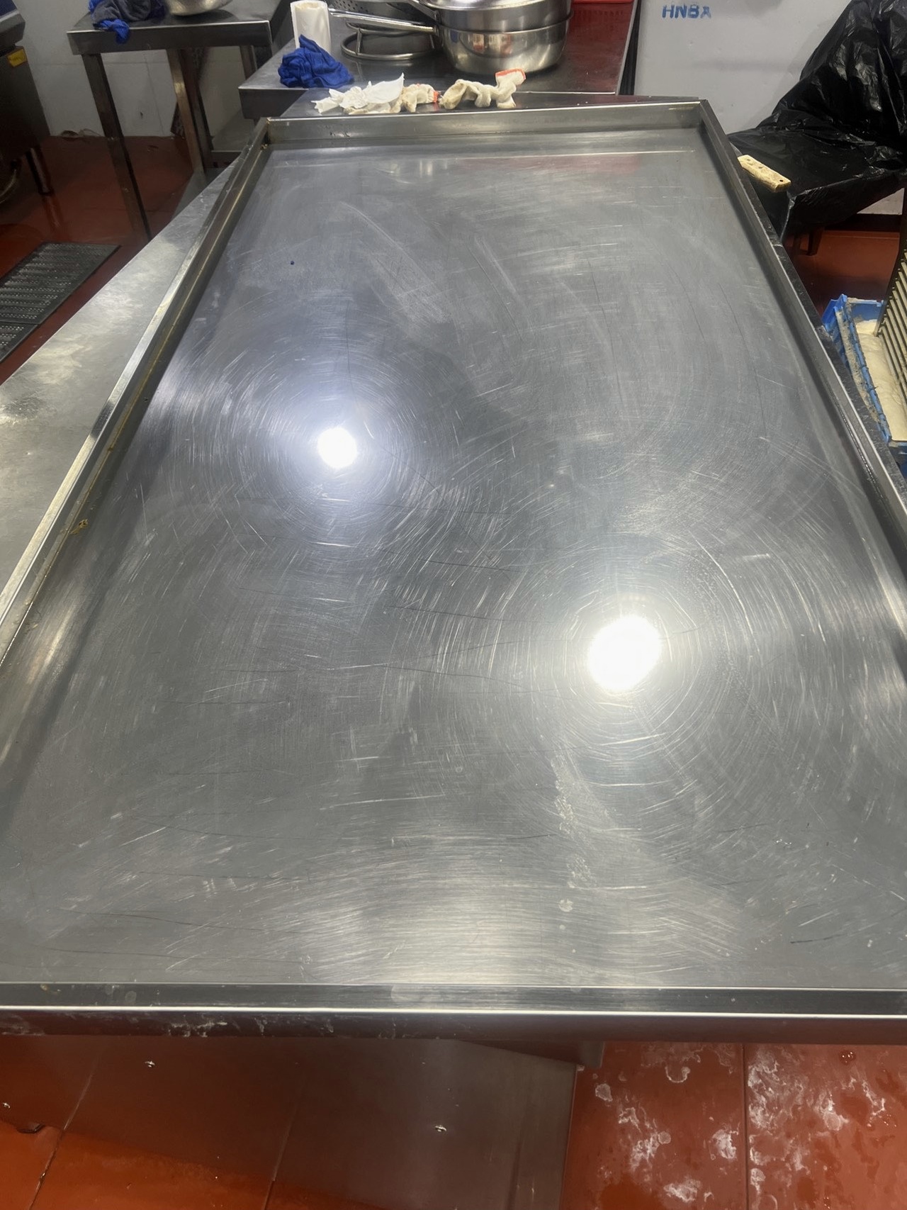 油烟机清洗专家，厨房油烟烦恼一扫光，清新烹饪更畅快 - 清洗后 - 机器人清洗高标准交付