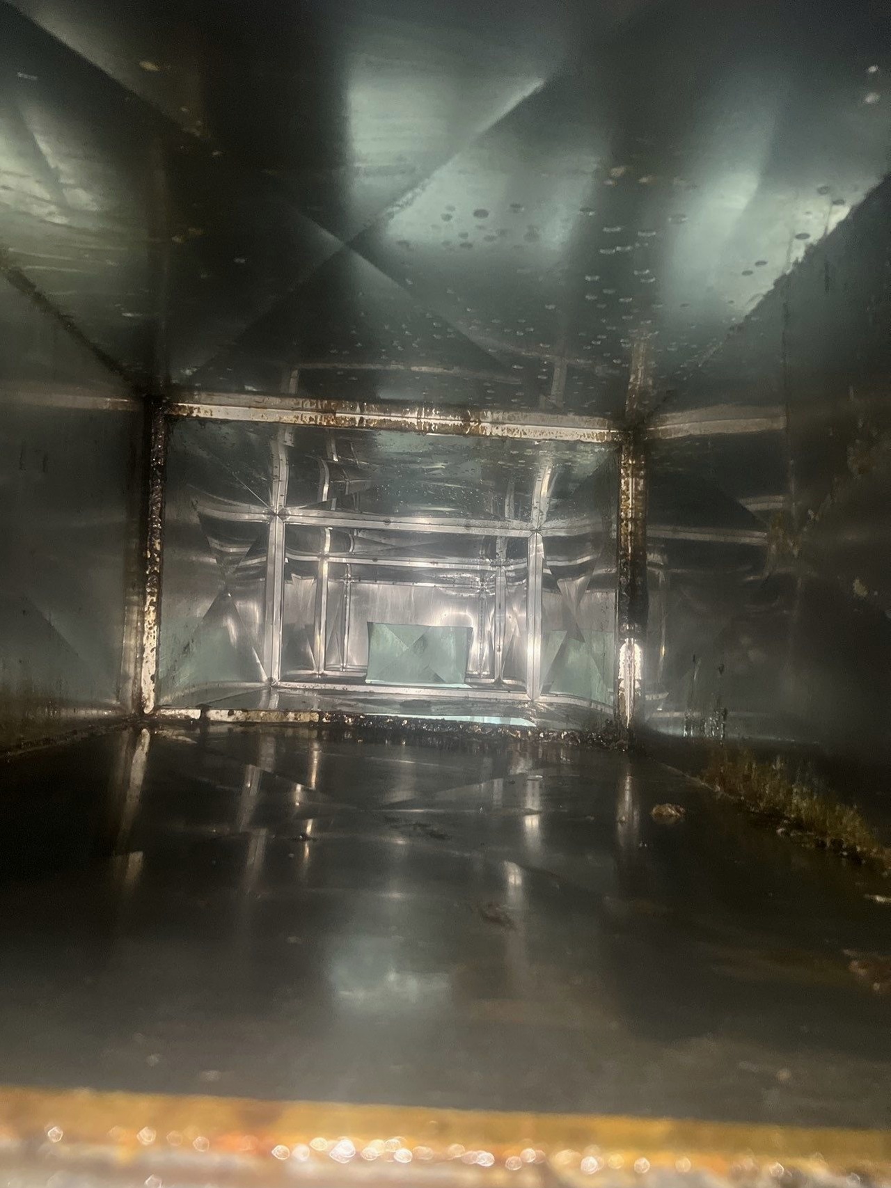 油烟机清洗特惠风暴，厨房空气更清新自然，烹饪时光更自由无拘 - 清洗后 - 机器人清洗高标准交付