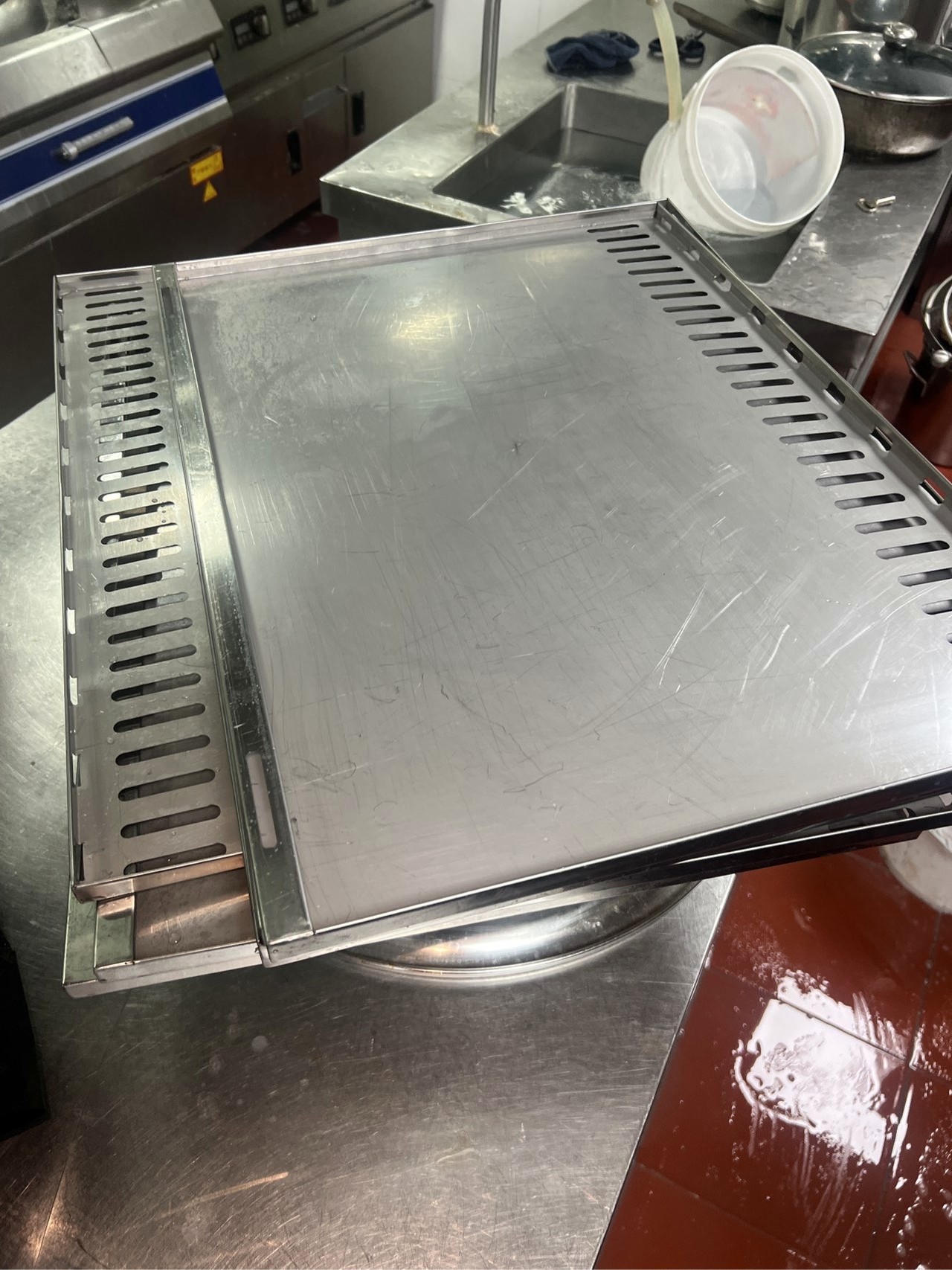 洛阳配餐中心集烟罩清洗电话 - 清洗后 - 机器人清洗高标准交付