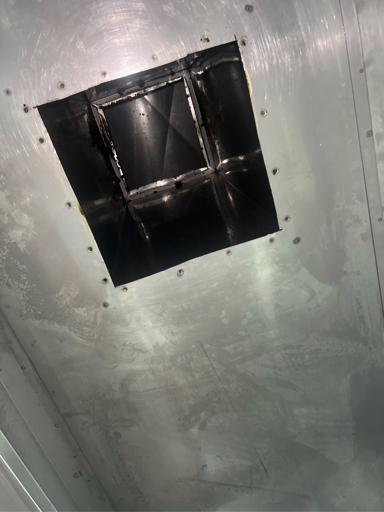 洛阳大酒店风机清洗怎么收费 - 清洗后 - 机器人清洗高标准交付