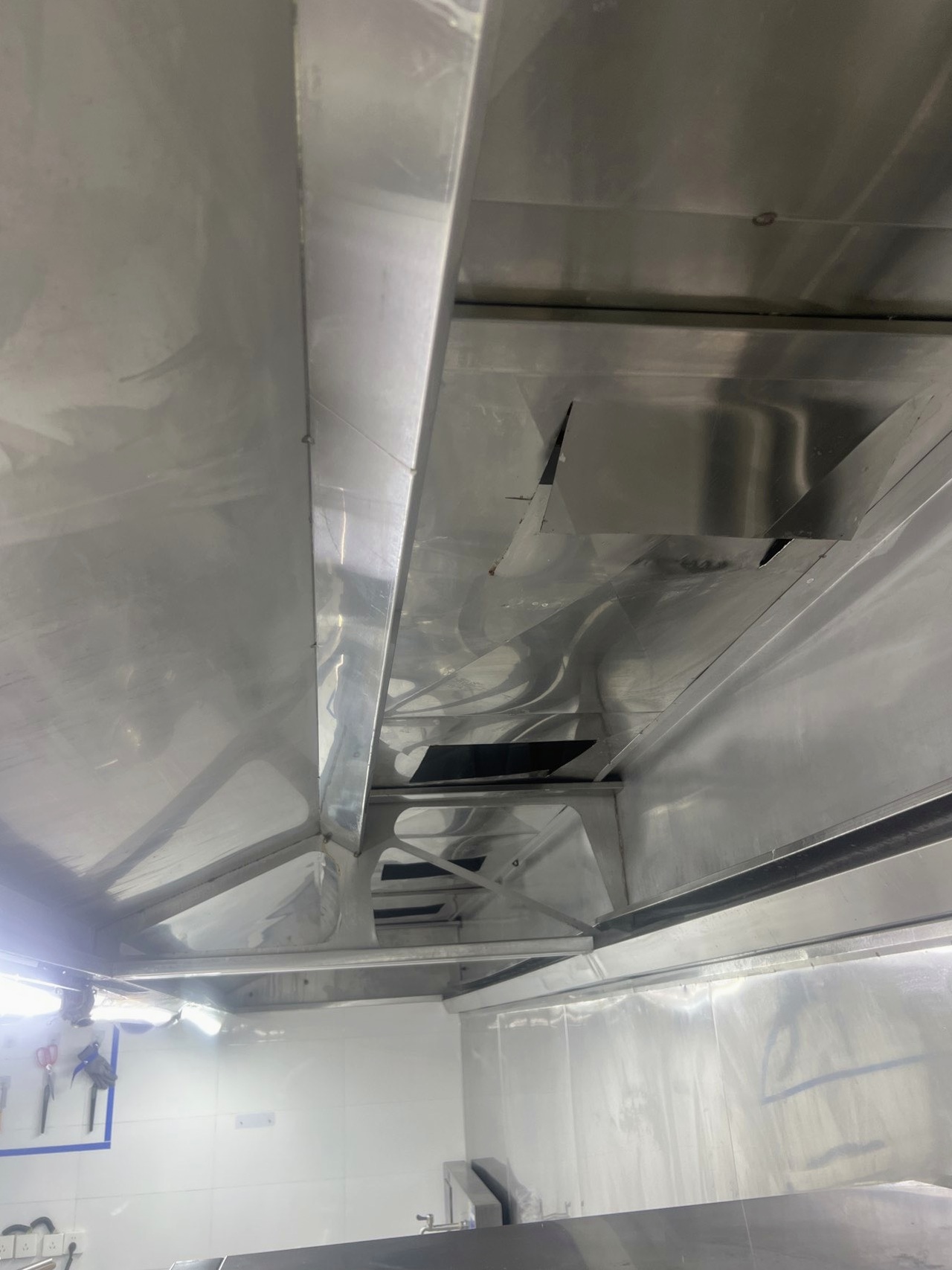 新乡购物中心风机清洗收费标准 - 清洗后 - 机器人清洗高标准交付