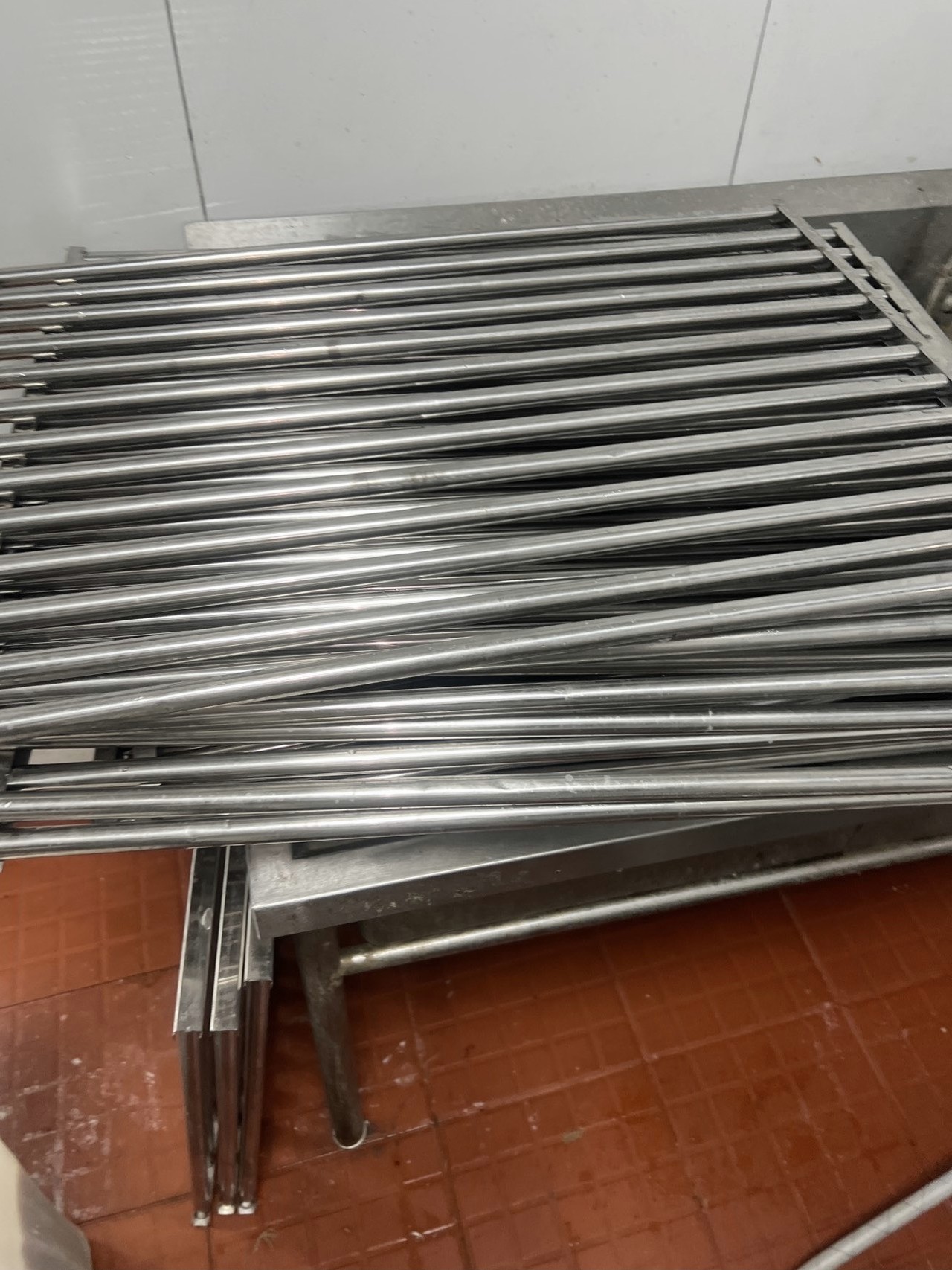 专业解读：养老院食堂商用油烟机清洗排烟不畅解决 - 清洗后 - 机器人清洗高标准交付