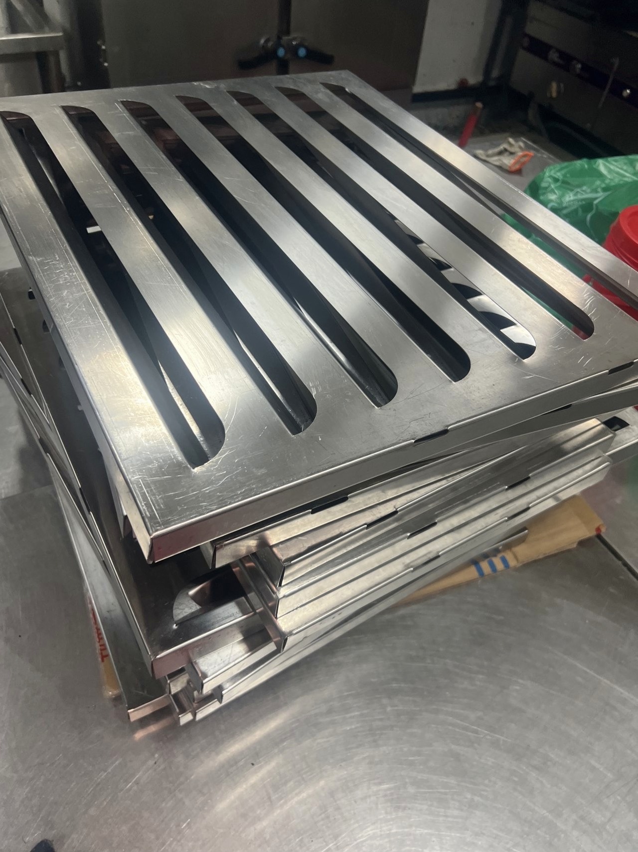 焦作配餐中心油烟净化设备清洗清洗方案 - 清洗后 - 机器人清洗高标准交付