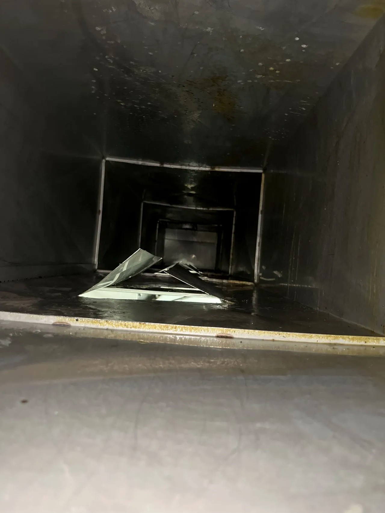 许昌养老院食堂油烟净化设备清洗收费标准 - 清洗后 - 机器人清洗高标准交付