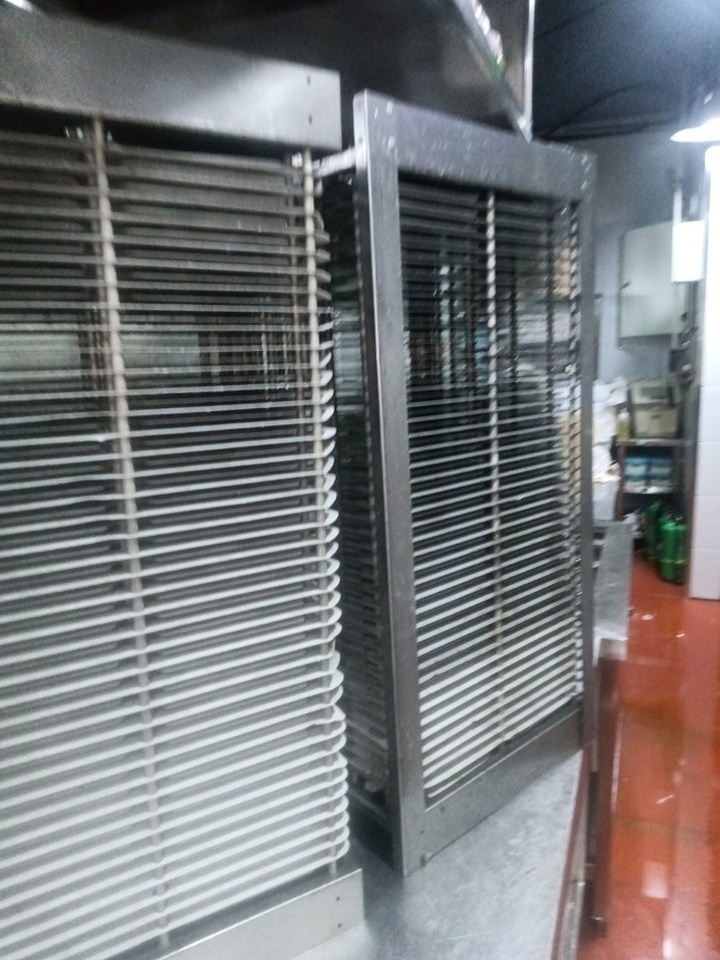 郑州饭店厨房设备清洗收费标准 - 清洗后 - 机器人清洗高标准交付