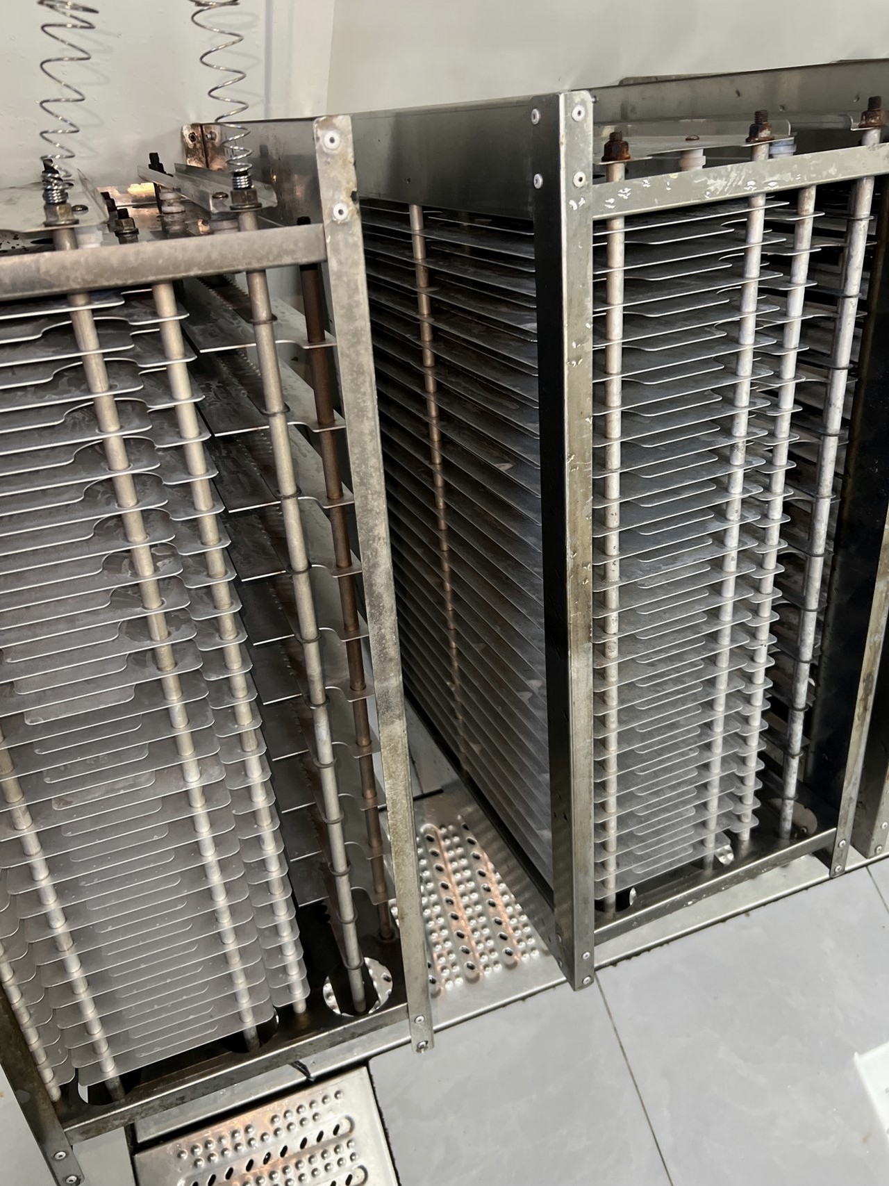 洛阳中餐厅商用厨房清洗怎么收费 - 清洗后 - 机器人清洗高标准交付