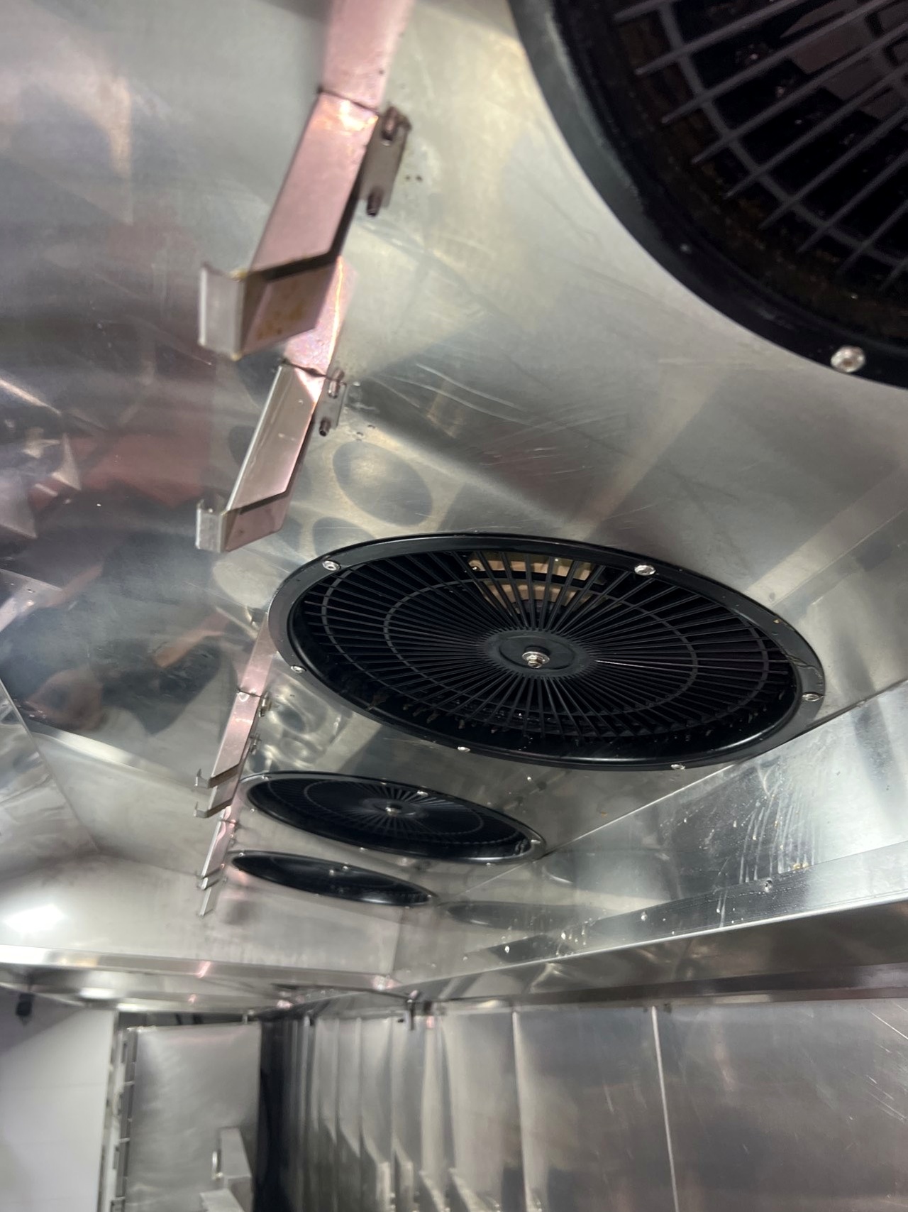 驻马店单位食堂排烟风机清洗收费标准 - 清洗后 - 机器人清洗高标准交付