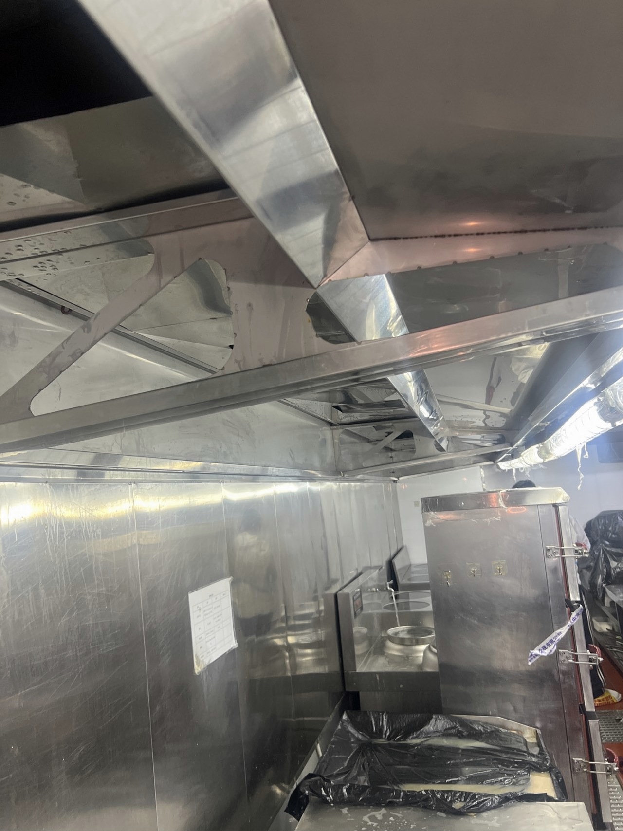 新乡医院食堂大型油烟机清洗公司推荐 - 清洗后 - 机器人清洗高标准交付