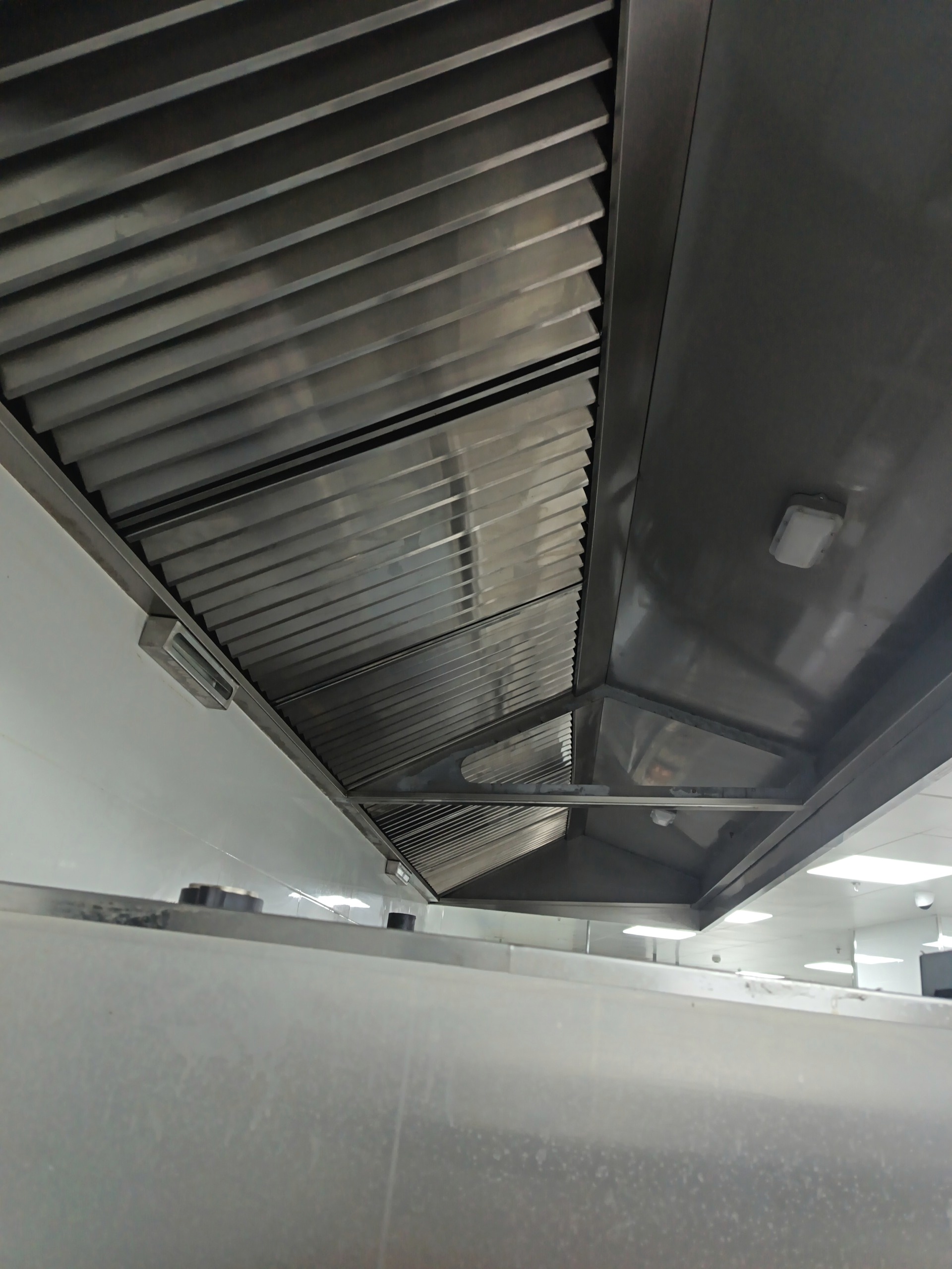 郑州商业广场运水烟罩清洗哪家好 - 清洗后 - 机器人清洗高标准交付