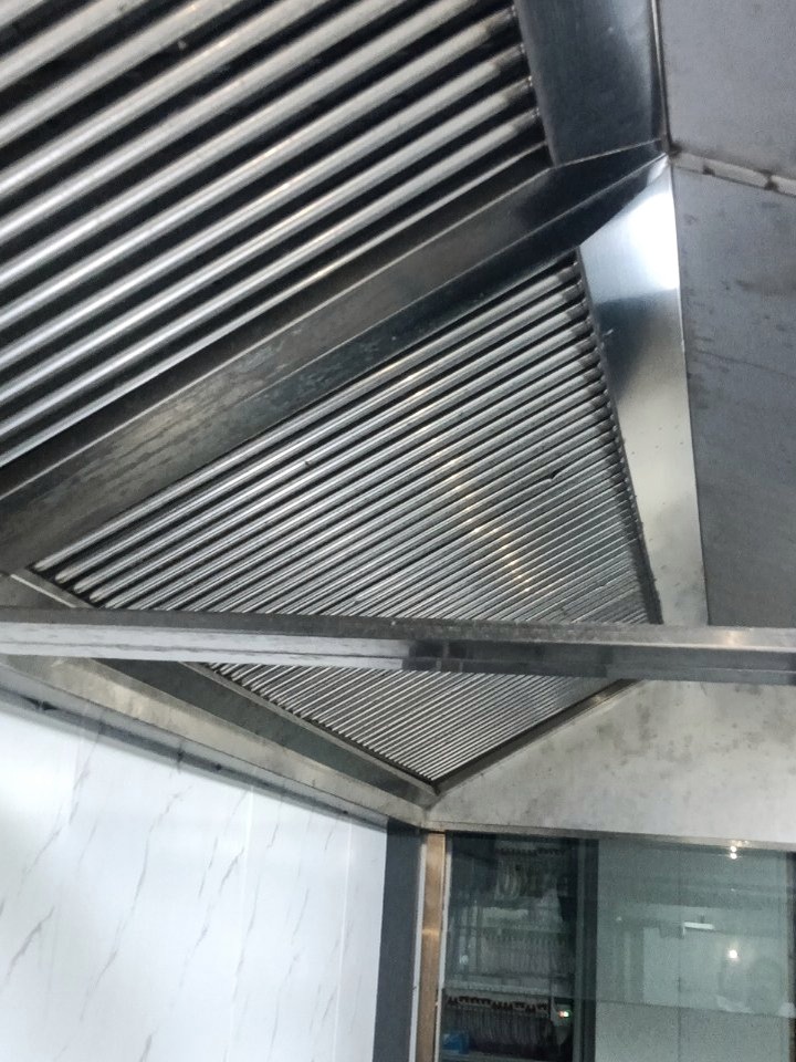 漯河火锅店油烟管道清洗多少钱 - 清洗后 - 机器人清洗高标准交付