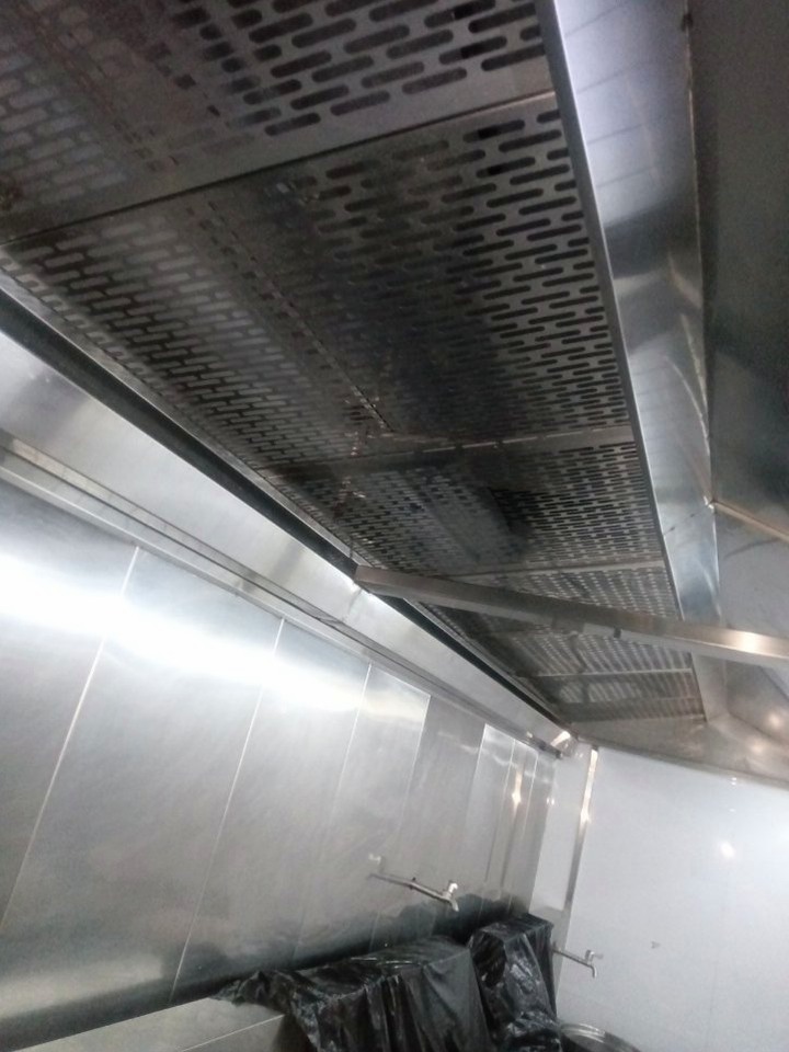 郑州经开区大型酒店油烟机清洗公司电话及价格 - 清洗后 - 机器人清洗高标准交付