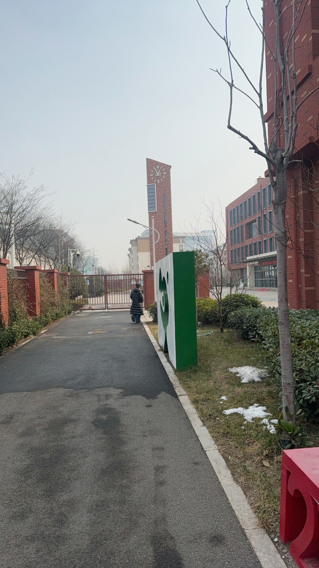 油烟机清洗专家,为厨房增添一抹清新绿意,享受健康烹饪 - 清洗前 - 郑州天得一国家一级资质团队作业实拍