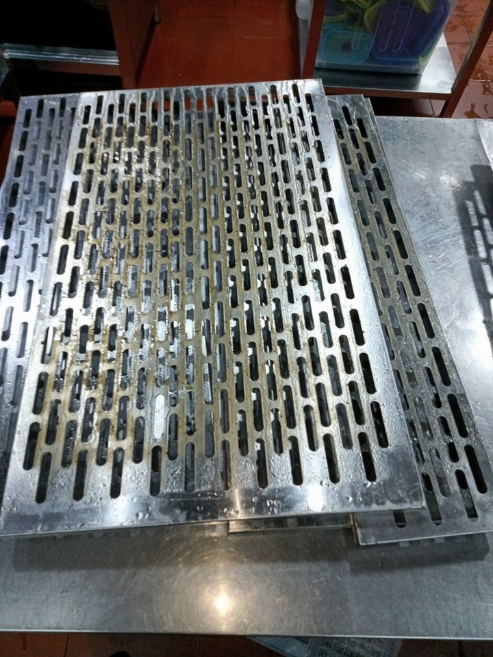 专业油烟机清洗打造厨房空气如画般清新雅致健康烹饪每一天 - 清洗前 - 郑州天得一国家一级资质团队作业实拍