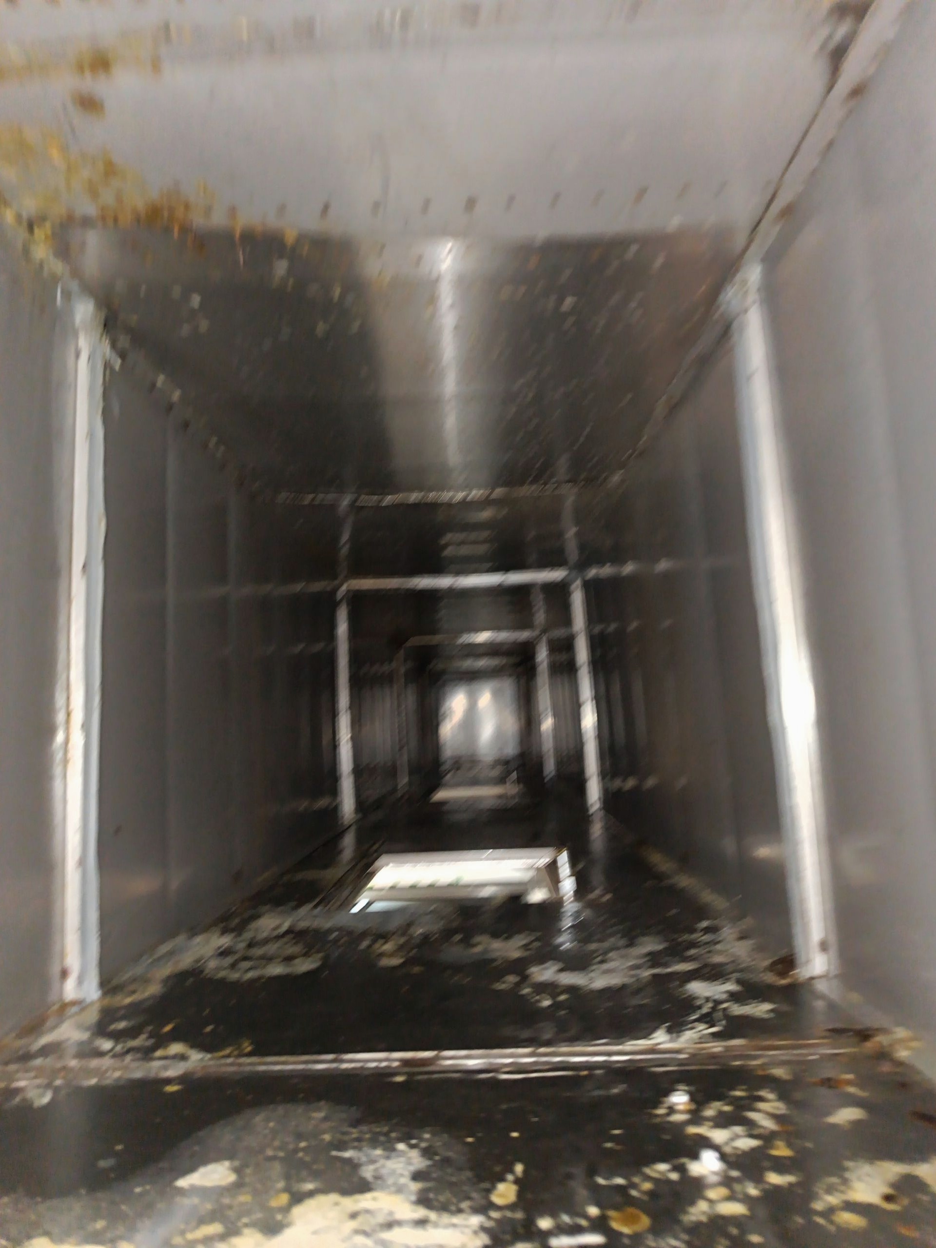 郑州火锅店油烟净化设备清洗怎么收费 - 清洗前 - 郑州天得一国家一级资质团队作业实拍