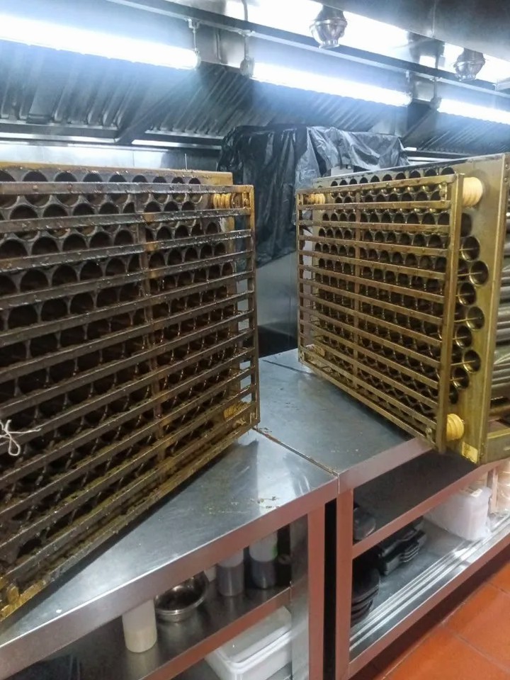 平顶山食品厂油烟净化器清洗清洗方案 - 清洗前 - 郑州天得一国家一级资质团队作业实拍