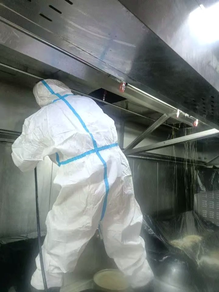 焦作食品厂静电油烟净化器清洗清洗流程 - 清洗前 - 郑州天得一国家一级资质团队作业实拍