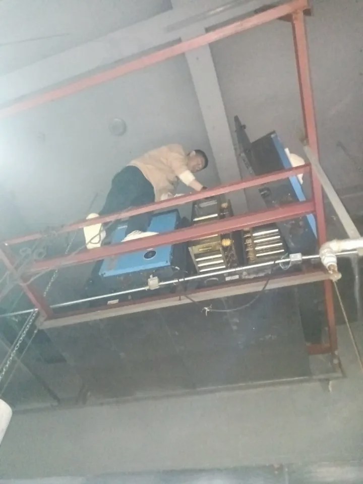 郑州上街区油烟净化器清洗维保公司推荐 - 清洗前 - 郑州天得一国家一级资质团队作业实拍