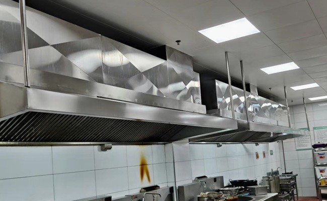 专业油烟机清洗，厨房油烟去无踪，清新烹饪更自在