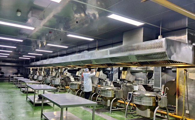 专业油烟机清洗，厨房更明亮，心情更舒畅