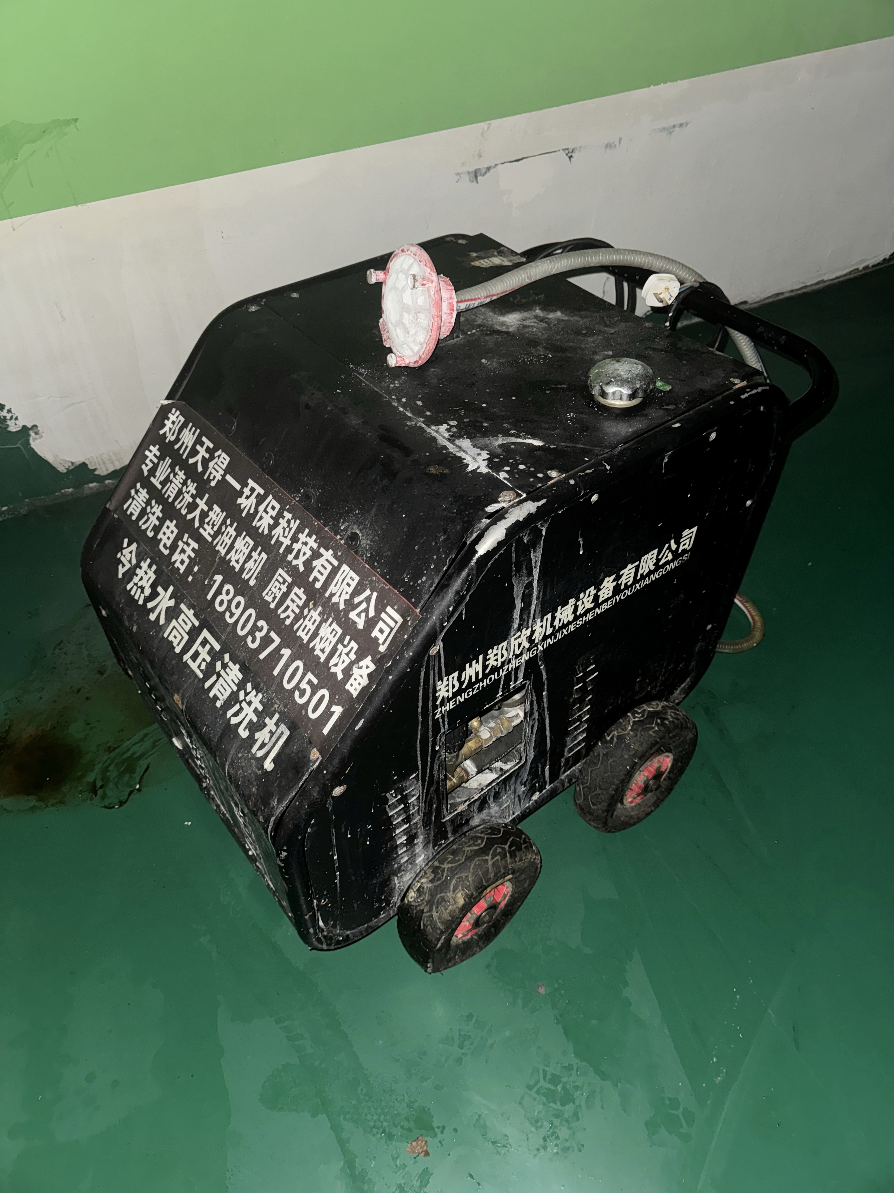 周口自助餐厅油烟净化器清洗公司推荐 - 郑州天得一200公斤冷热水高压清洗机实拍（3分钟速热）