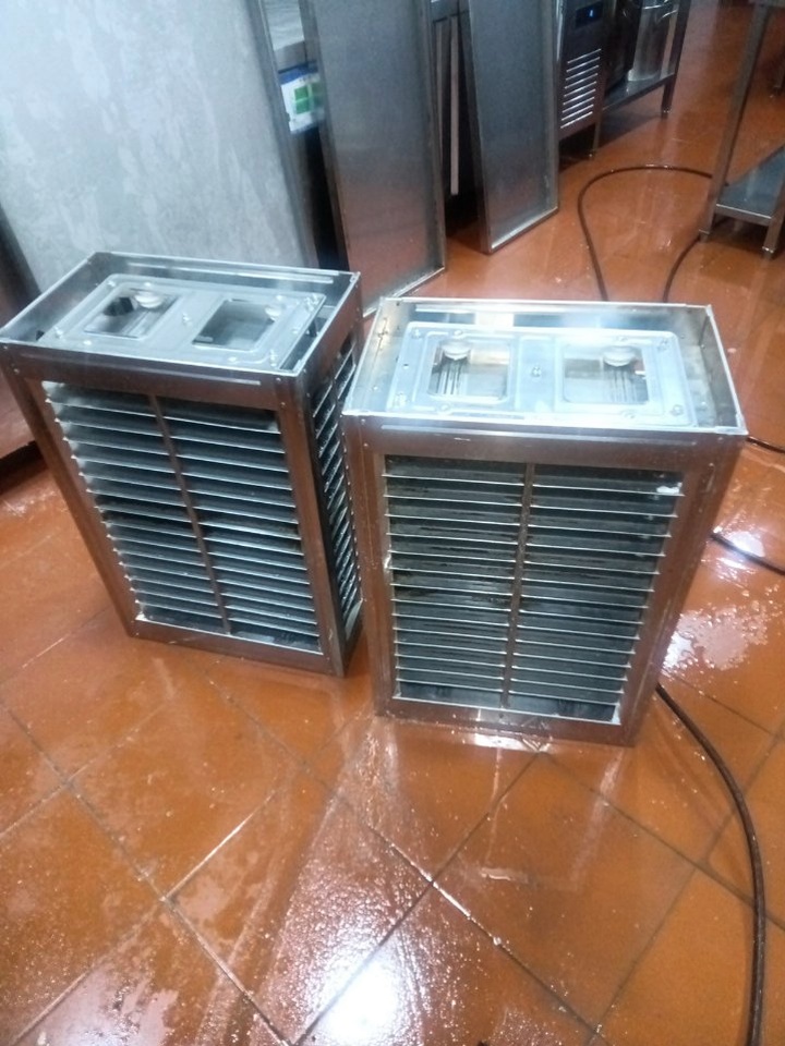 郑州中牟县美食街餐饮商铺油烟管道集中清洗施工方案 - 清洗后 - 机器人清洗高标准交付