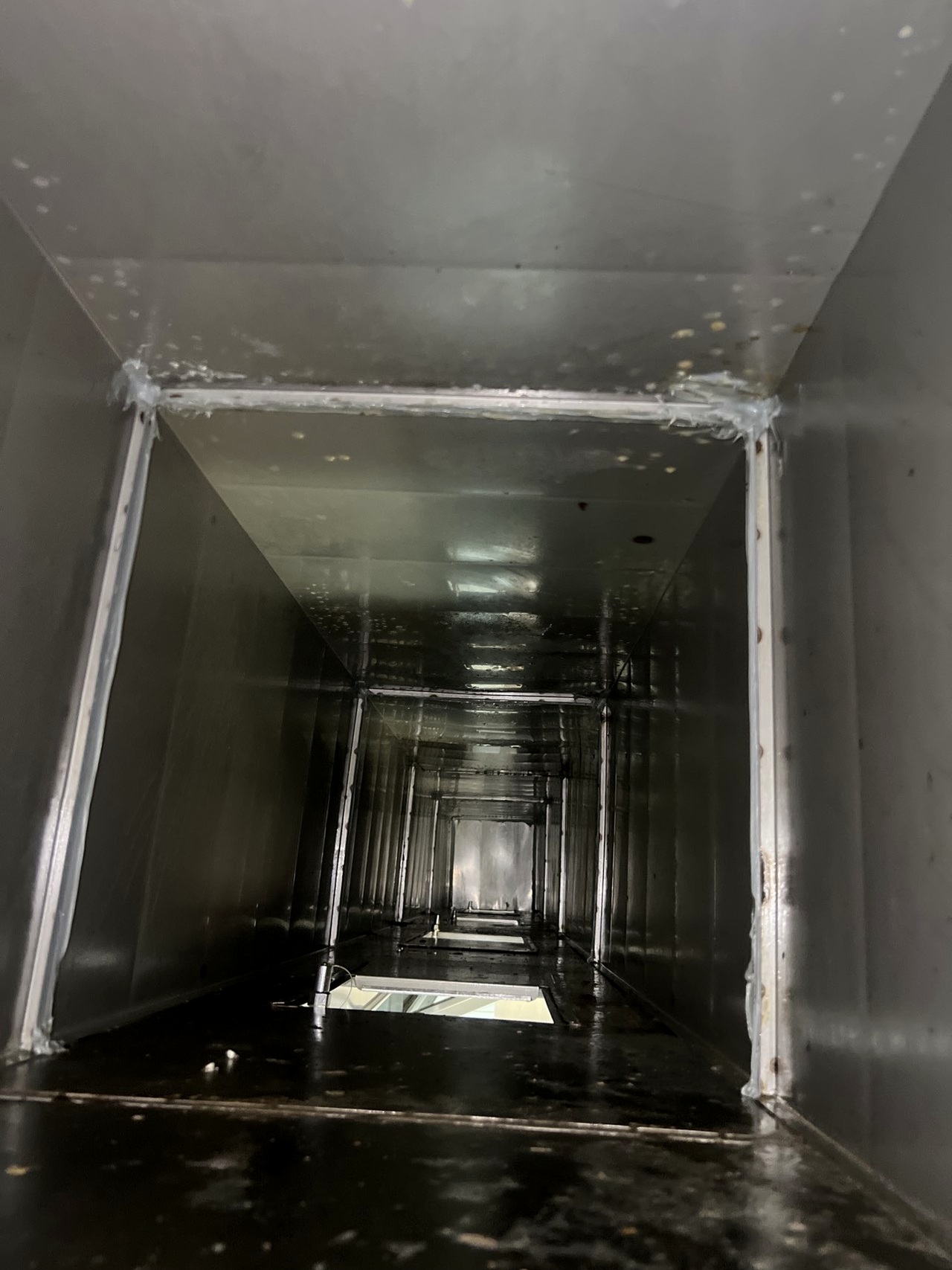 金水区饭店油烟管道清洗服务流程 - 清洗后 - 机器人清洗高标准交付