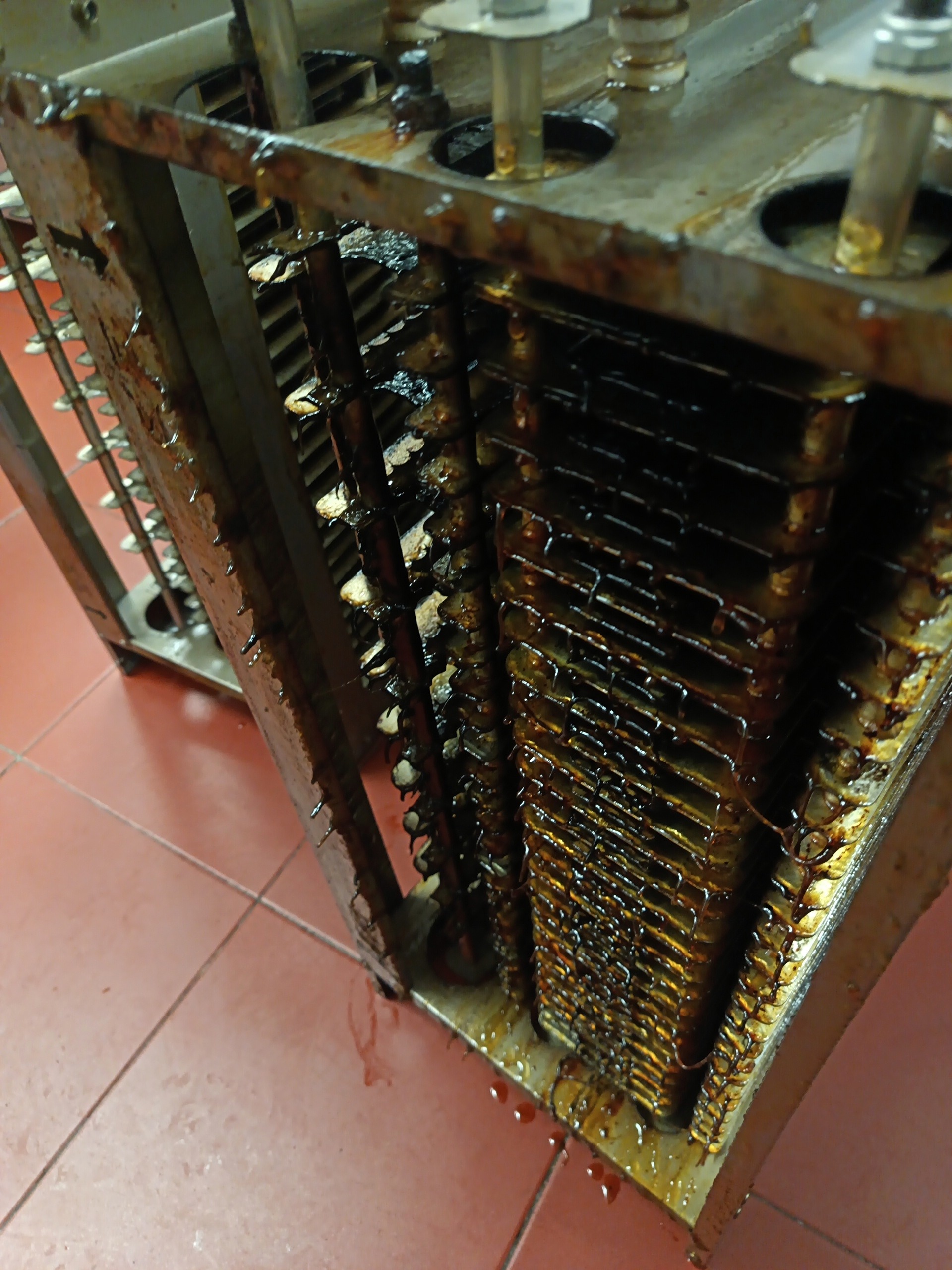 二七区快餐店后厨油烟味大怎么处理 - 清洗前 - 郑州天得一国家一级资质团队作业实拍