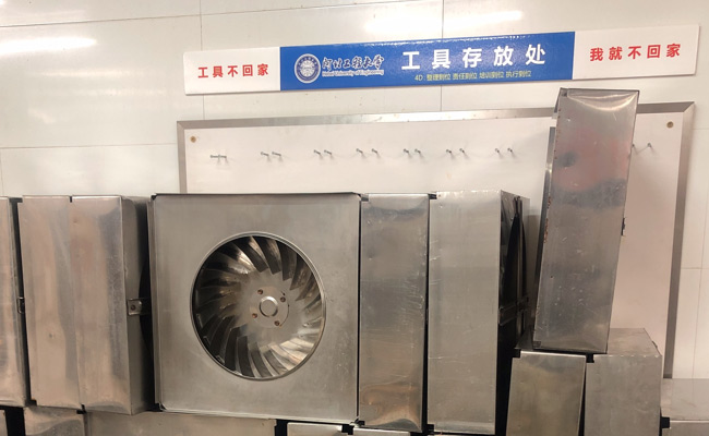 特惠油烟机深度清洁，厨房空气升级，烹饪空间更宽敞明亮