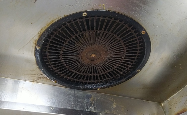 特惠油烟机清洁服务，厨房空间更宽敞明亮，烹饪时光宁静致远